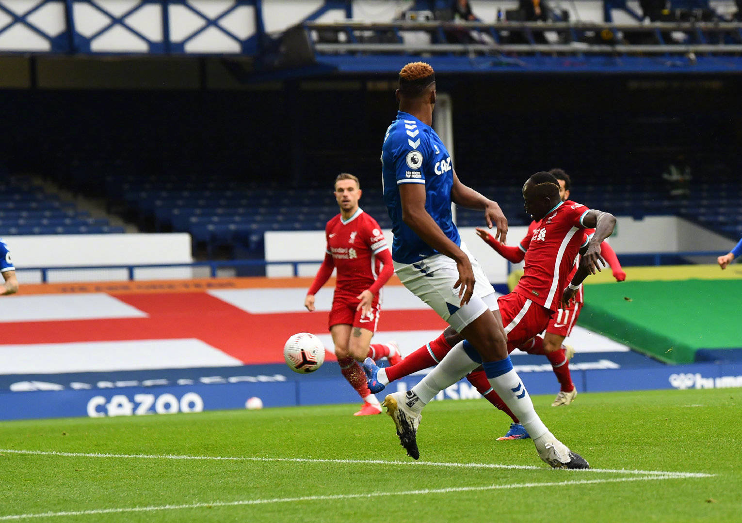 不斷施壓 不斷施壓